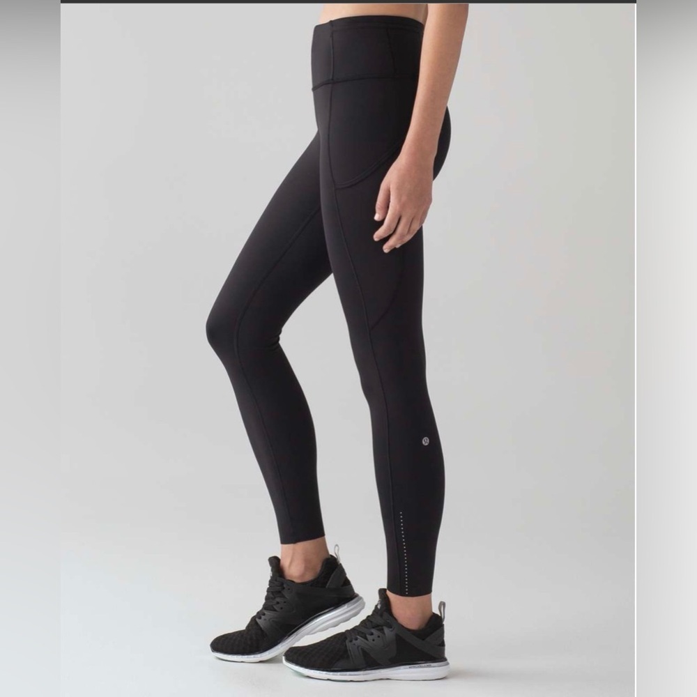 Lululemon Black Fast & Free 7/8 Tight II Nulux 25" Size 4